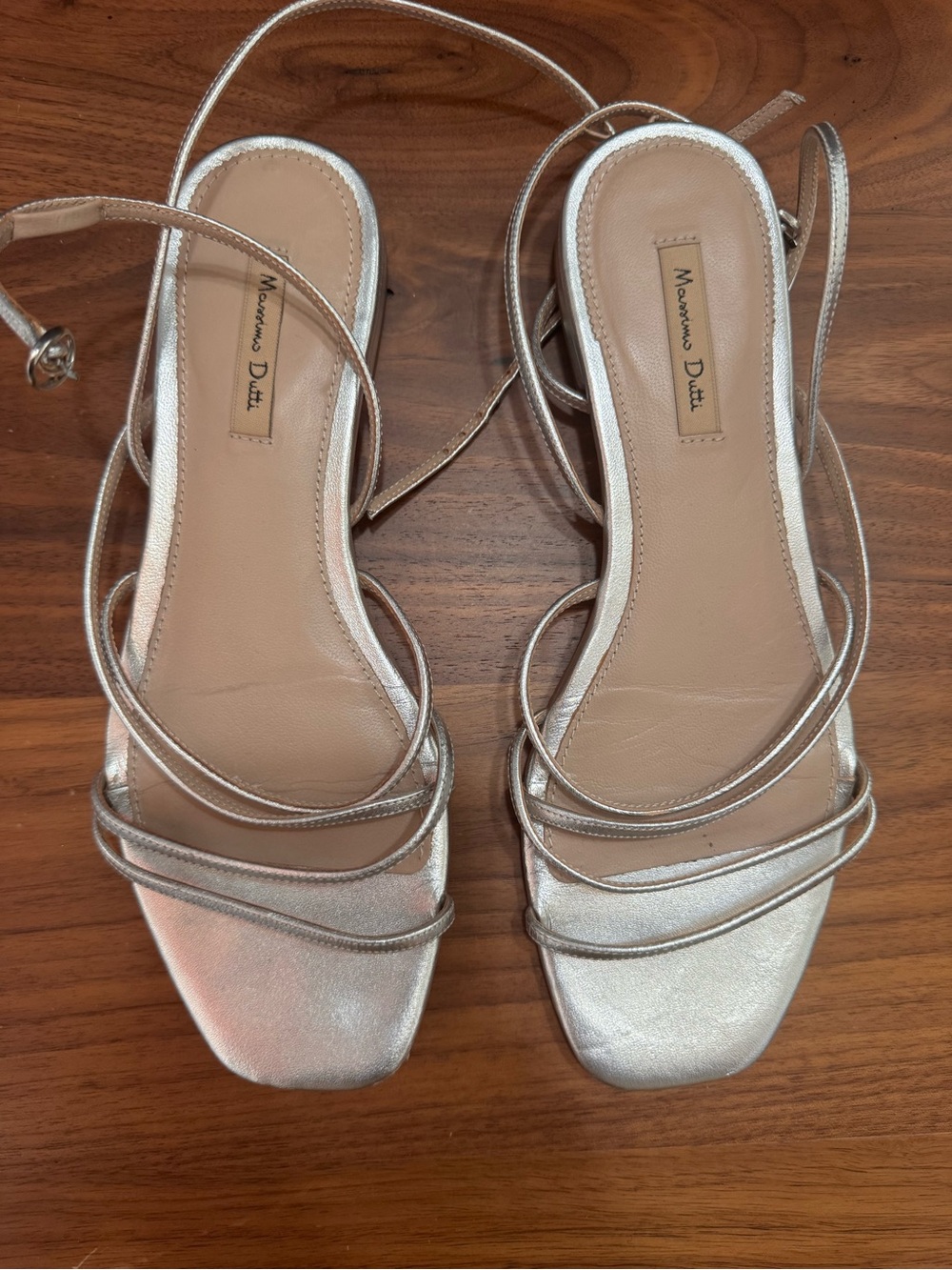 Massimo Dutti Metallic Silver Strappy Flat ankle wrap closure Sandals size 8